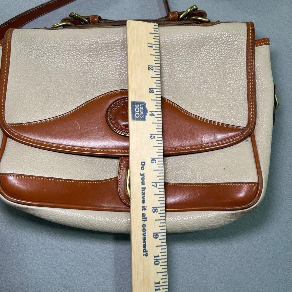 Dooney & Bourke Crossbody Bag Womens Cream Tan Pebbled Leather Vintage Made USA - Picture 3 of 9